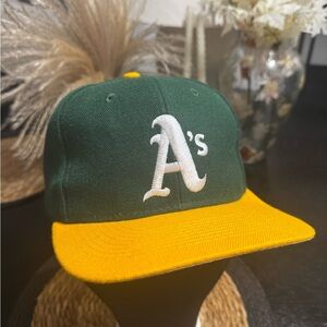LOGO 7 Green Baseball Cap